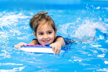 Cách dạy bơi cho trẻ em chuẩn phương pháp, an toàn