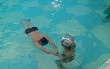 Hướng dẫn kỹ thuật bơi cho người mới học TỰ TIN bơi GIỎI!